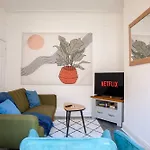 Spacious Home For Mid - Long Stays, 4 Bedrooms, Sleeps Upto 10